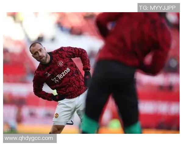 利物浦主场击败曼联，继续领跑英超积分榜，球迷震撼情绪高涨