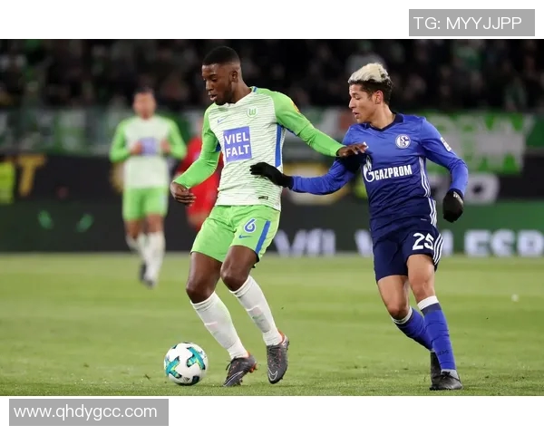 沙尔克04险平法兰克福，德甲保级形势扑朔迷离