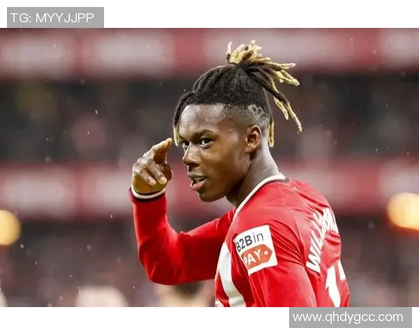 曼联与巴萨激战正酣最终结果揭晓引发球迷热议 曼联与巴萨激战正酣最终结果揭晓引发球迷热议