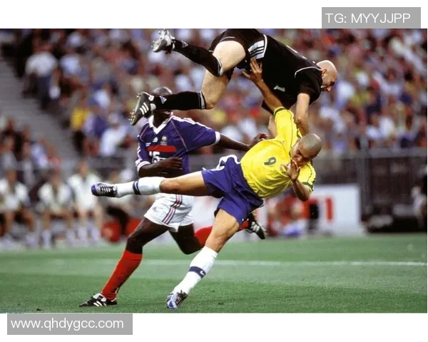 莱奥的成长之路：从小镇少年到全球足球巨星的传奇旅程