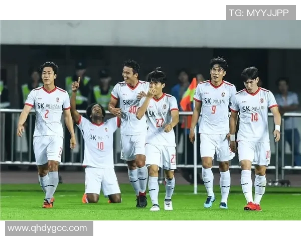 江原FC与城南FC的激烈对决展现韩国足球的魅力与竞争力